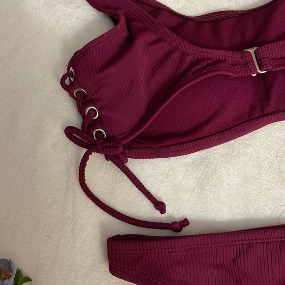 CALIFORNIA WAVES | Women’s 2-Piece Swimsuit Side Lace-Up Bikini Wine S / M NWOT - Picture 4 of 12